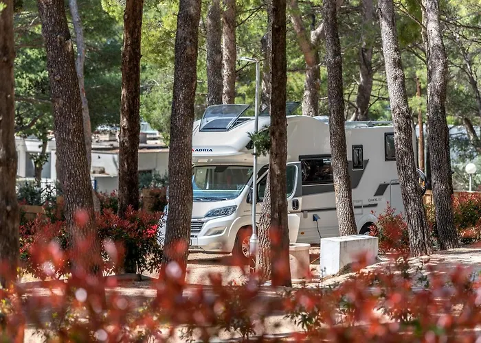 Riviera Mobile Kamp alanı *